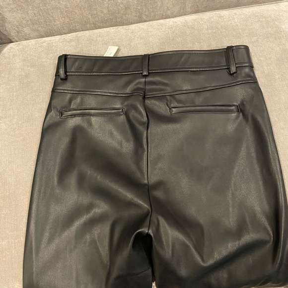 Zara Leather faux pant so flattering. - Picture 2 of 11